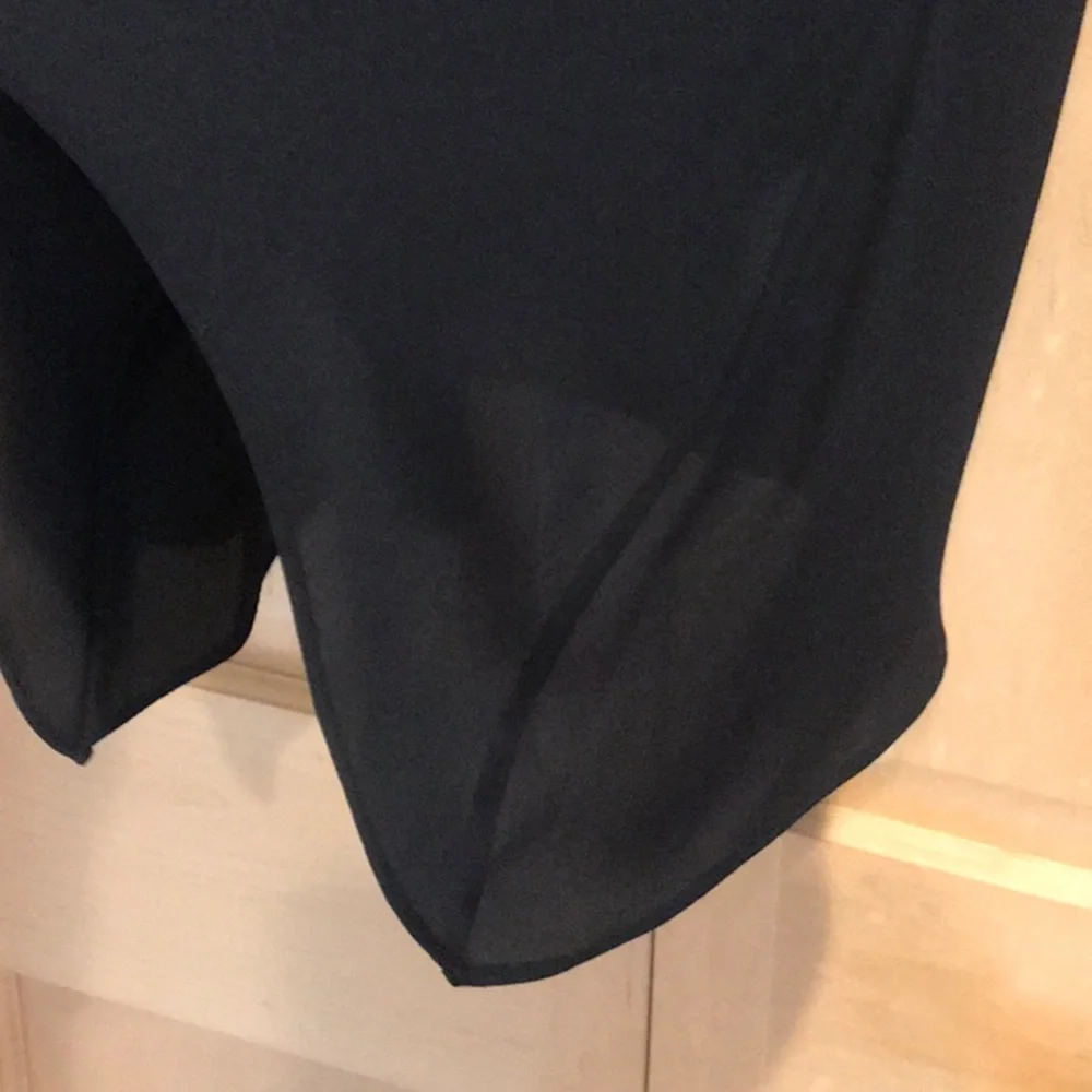 New BCBG Maxazria Crossover Black Blouse - Picture 7 of 10